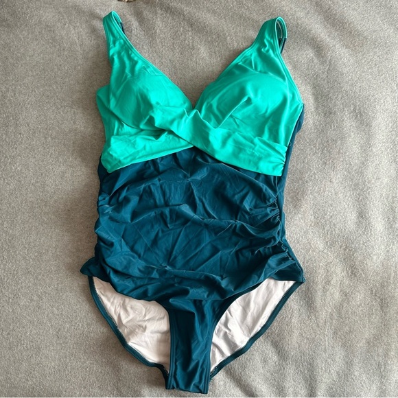 NWT Eomenie One Piece Swimsuits Tummy Control Ruched Push Up green size L - Picture 3 of 6